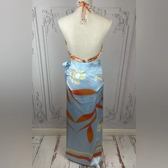 Three Piece-Set Bali Floral Bikini Swimsuit and Pareo Coverup - Picture 9 of 11